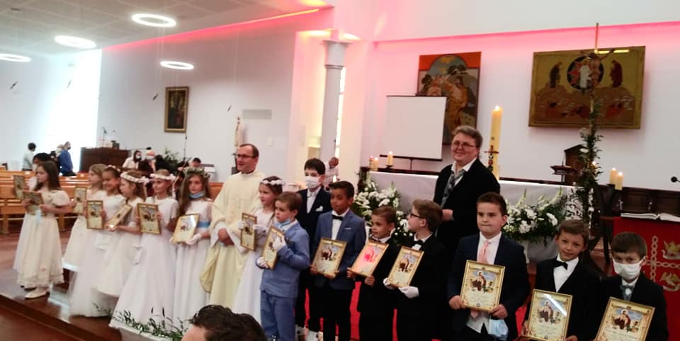 Pierwsza Komunia Św. uczniów naszej szkoły.