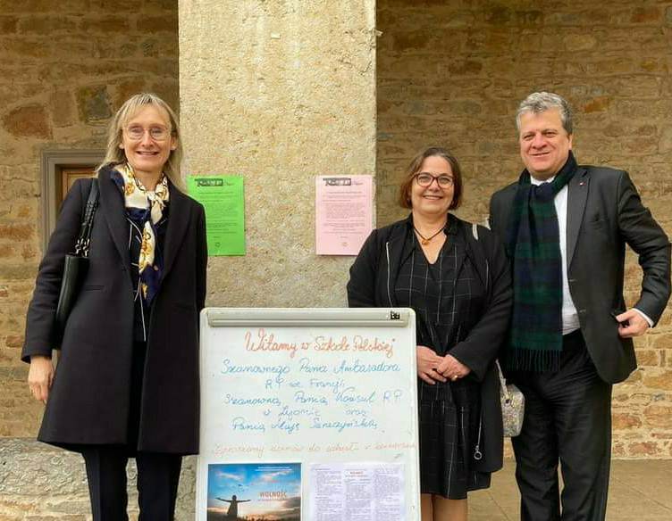 Wizyta w szkole Ambasadora RP we Francji