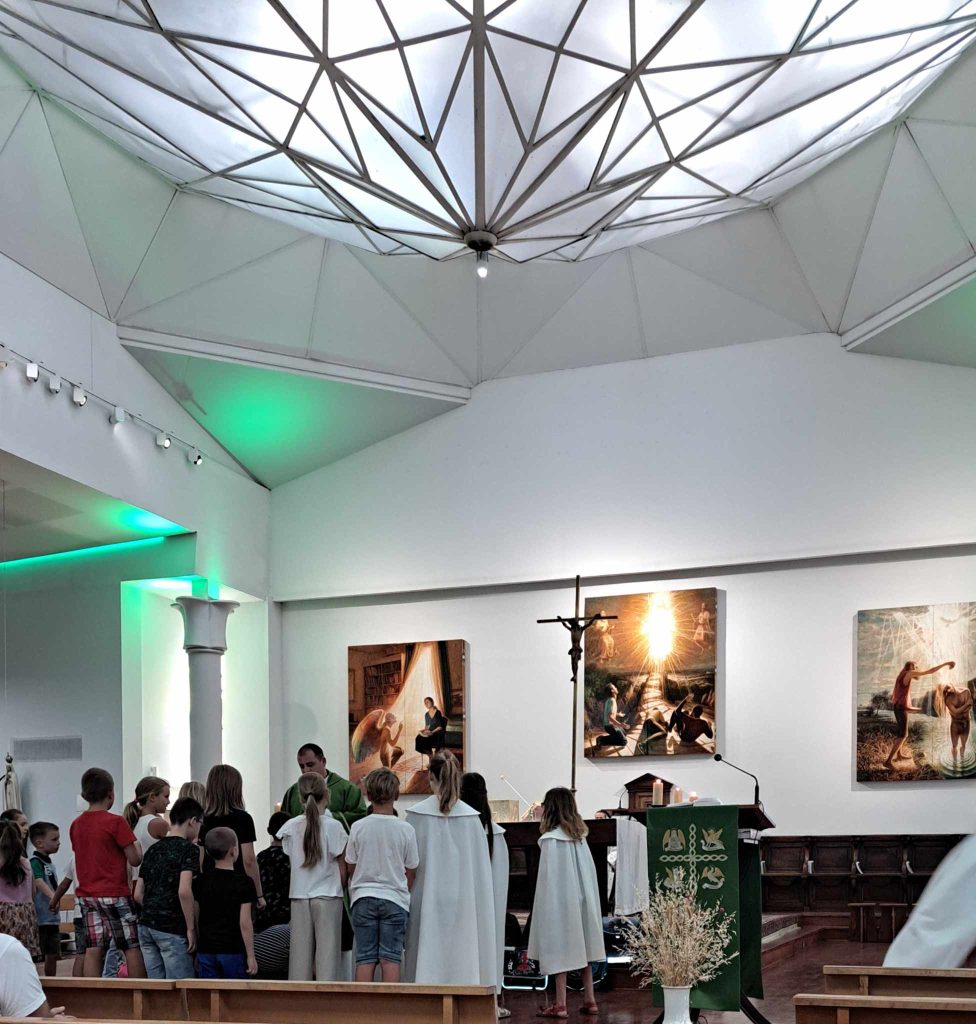 Mszy Św. w kościele Św. Trójcy w Lyonie z okazji nowego roku szkolnego