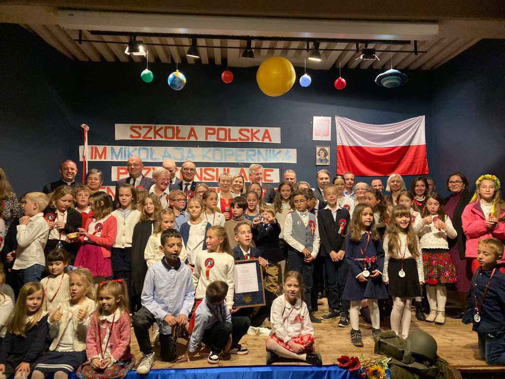 OBCHODY DNIA NIEPODLEGŁOŚCI W LYONIE Z UDZIAŁEM DELEGACJI RZĄDOWEJ Z POLSKI.